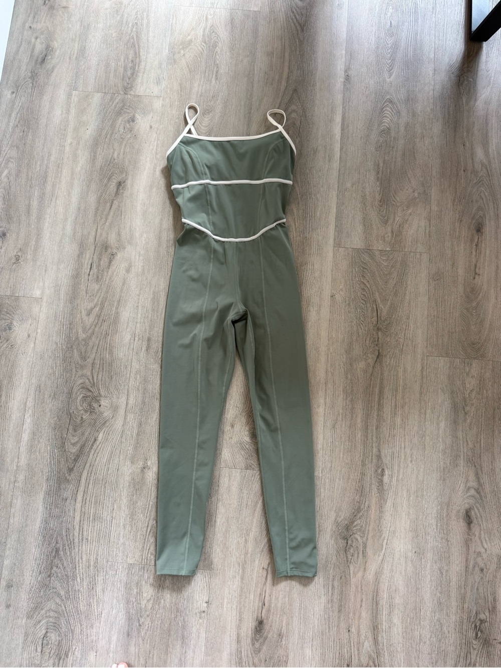 LSPACE NWOT Women's Olive Green Jumpsuit with Contrast Trim